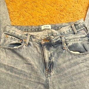 Pistola jeans.